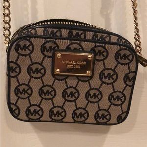 Michael Kors cross body